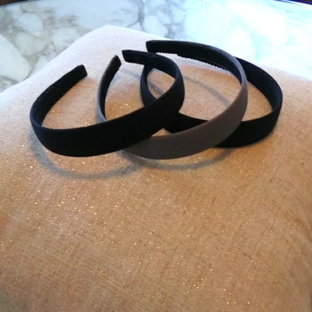 3 Padded Head Bans 2 Black/1 Gray,very good condition